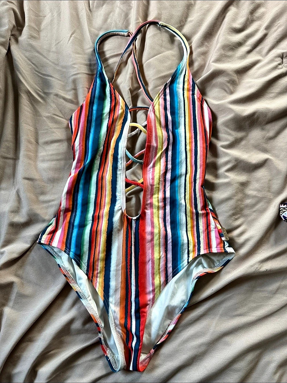 Vince Camuto Striped One-Piece Swimsuit Multicolor Size 4 Like New